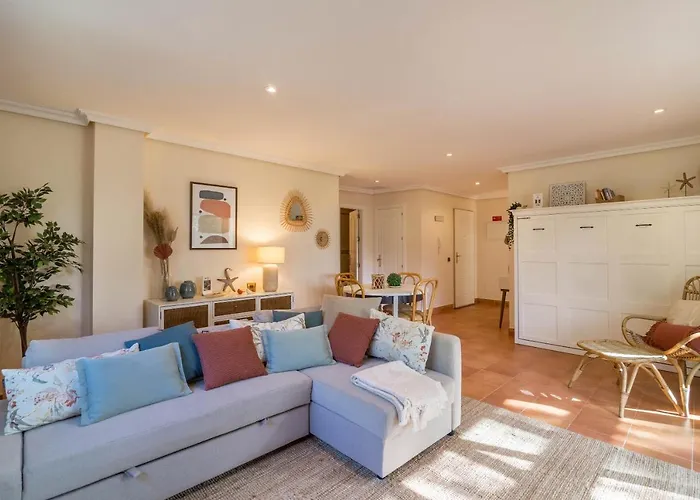 Superior One-Bedroom Apartment